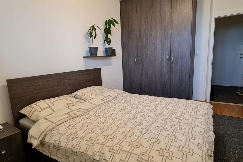 Apartman Mima Zagabria Esterno foto